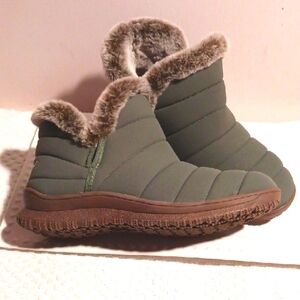 Minnetonka Northtown Bootie Sage Green Water-Resistant Gray and Brown Faux Fur